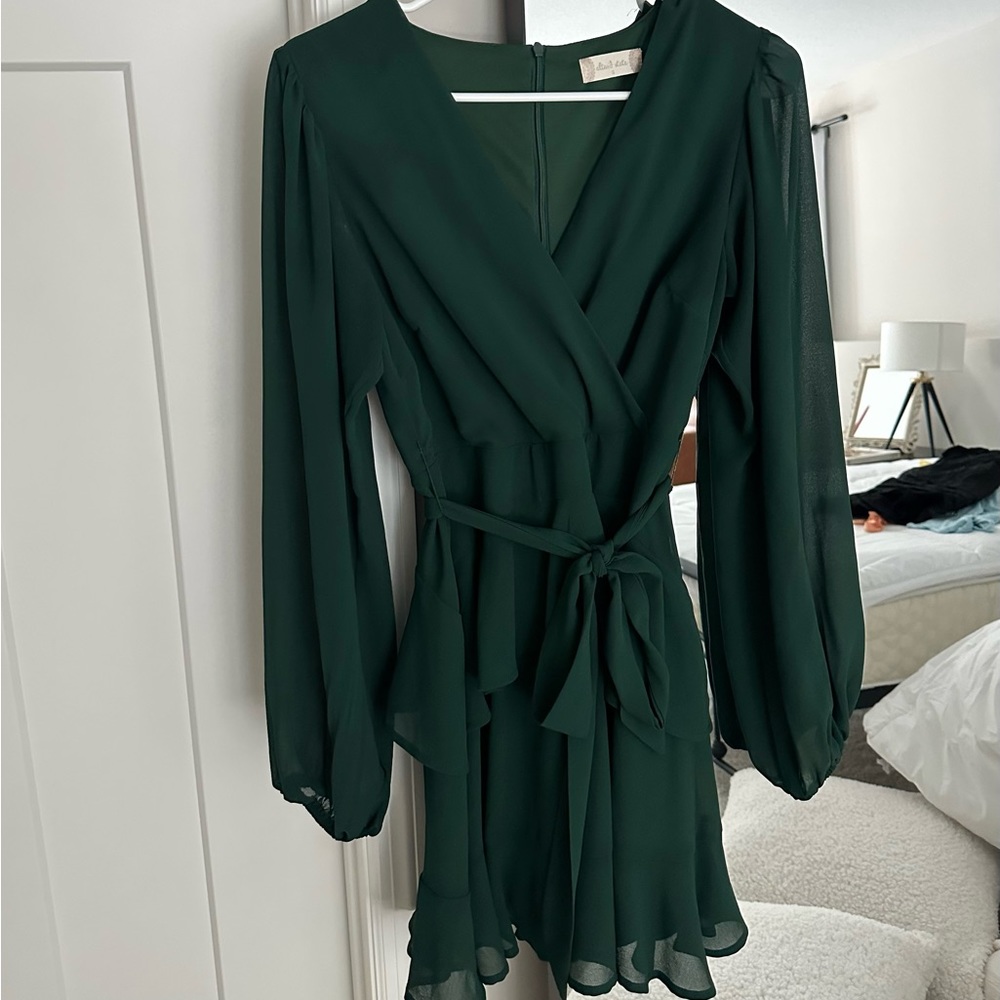 Green long sleeve Altar’d State dress in PERFECT condition
